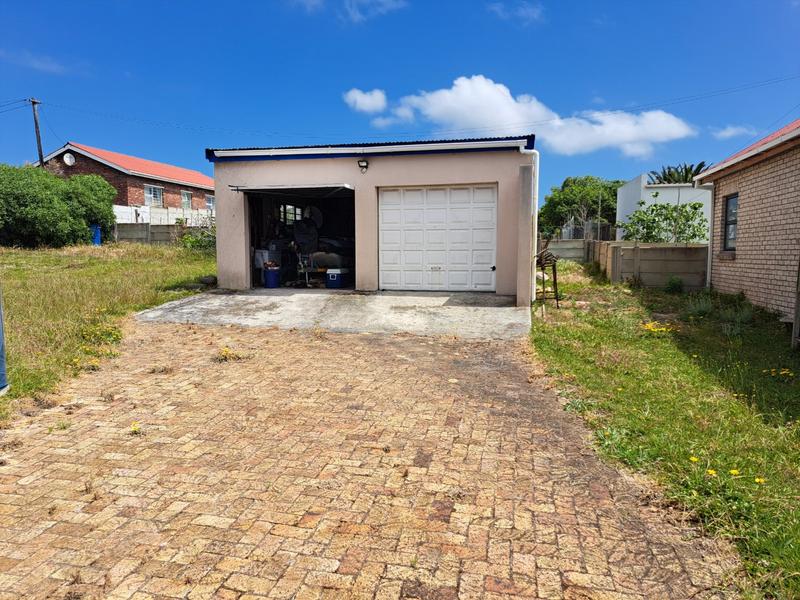 3 Bedroom Property for Sale in Franskraal Western Cape